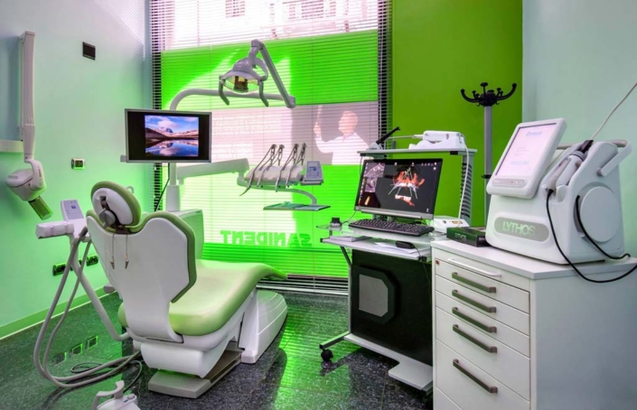 milan dentist technology